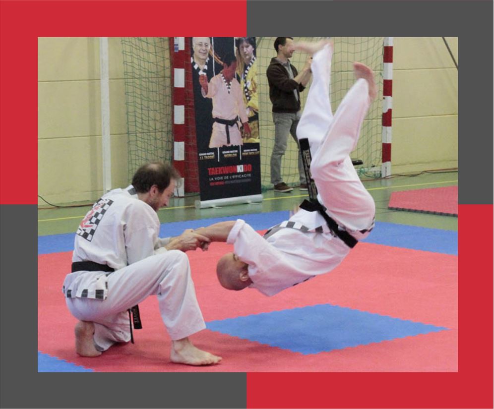 démonstration d'une clé en hapkido